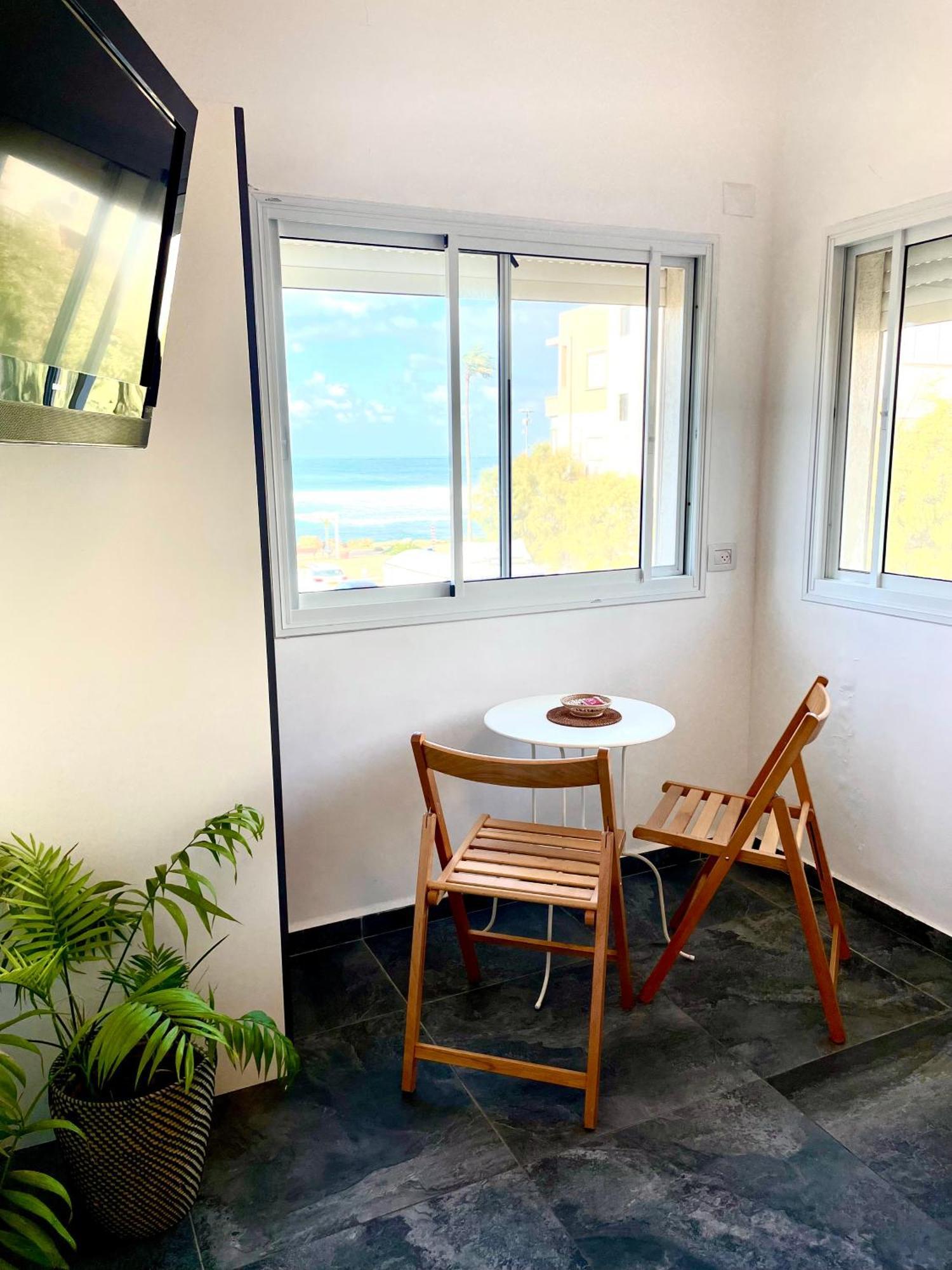 Sea View Cozy Apartment ไฮฟา ภายนอก รูปภาพ